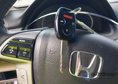 2012 Honda Accord 3.5 Ex-L from USA, damaged, VIN 1HGCP3F87CA022178